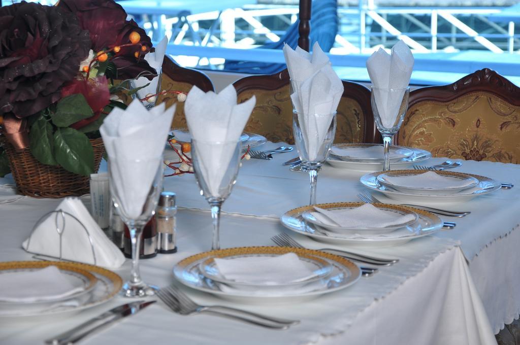 Hotel Brod Panini Veles Buitenkant foto